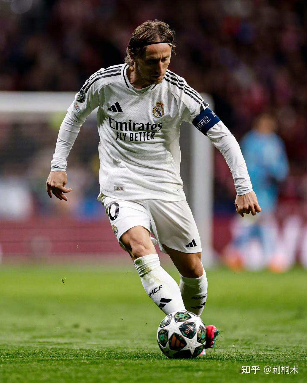 球迷：这球假得我都信了