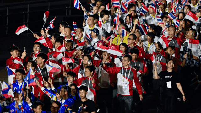 NBA焦点战：湖人客场逆转快船,