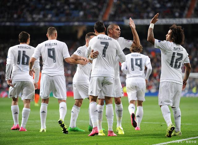 西甲赛场破门，巴尔德吉斩获巴萨生涯处子球（西甲建功，巴尔德吉收获巴萨生涯首球）