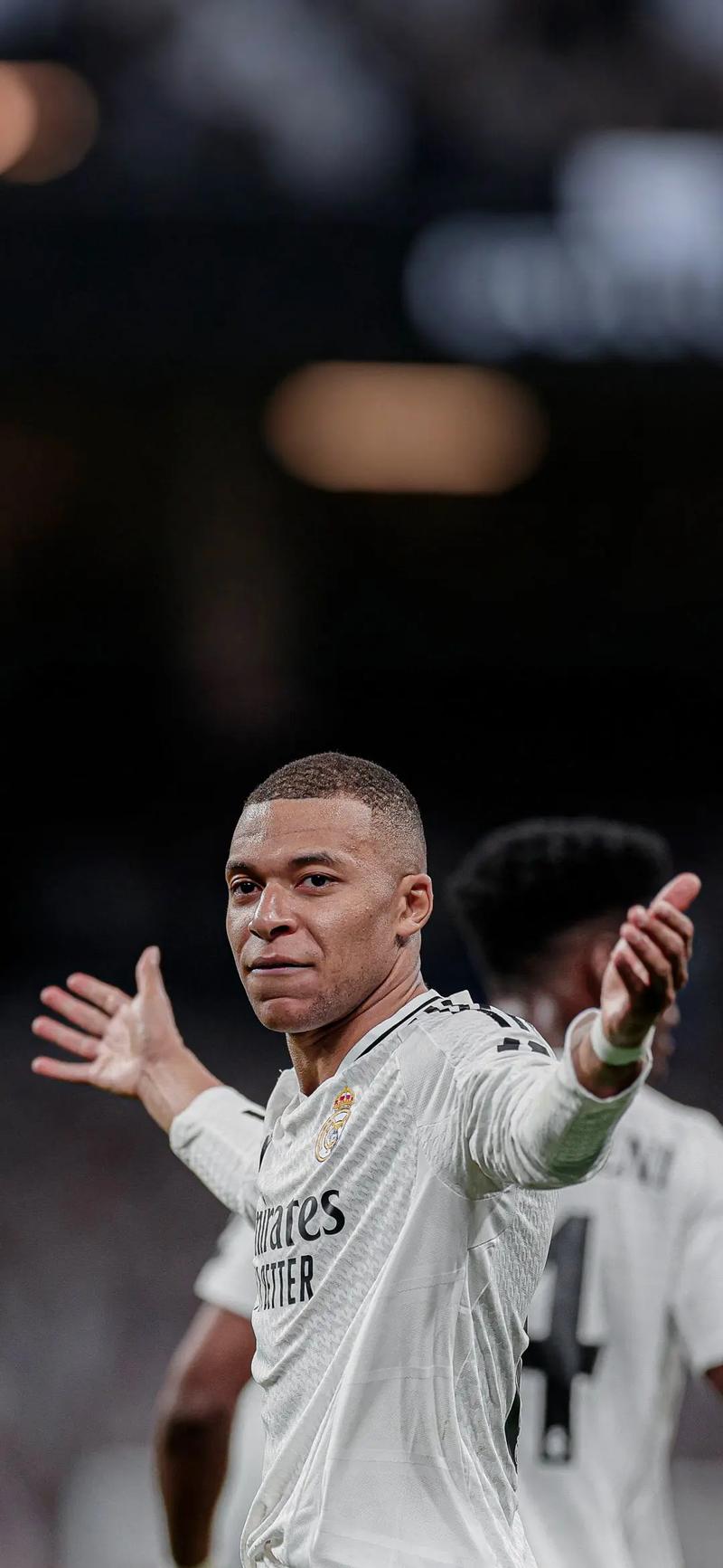 孔帕尼：定位球？我们有自己的优势，也会分析需要改进的地方