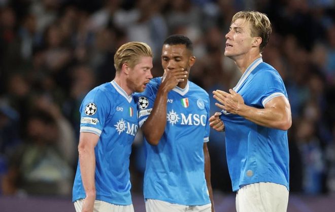 中国冰壶男队5-2轻取菲律宾：迎落选赛三连胜！对手遭压制提前认输