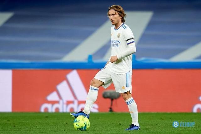 曼联旧将梅开二度：欧冠导演逆袭好戏，20场造17球太犀利