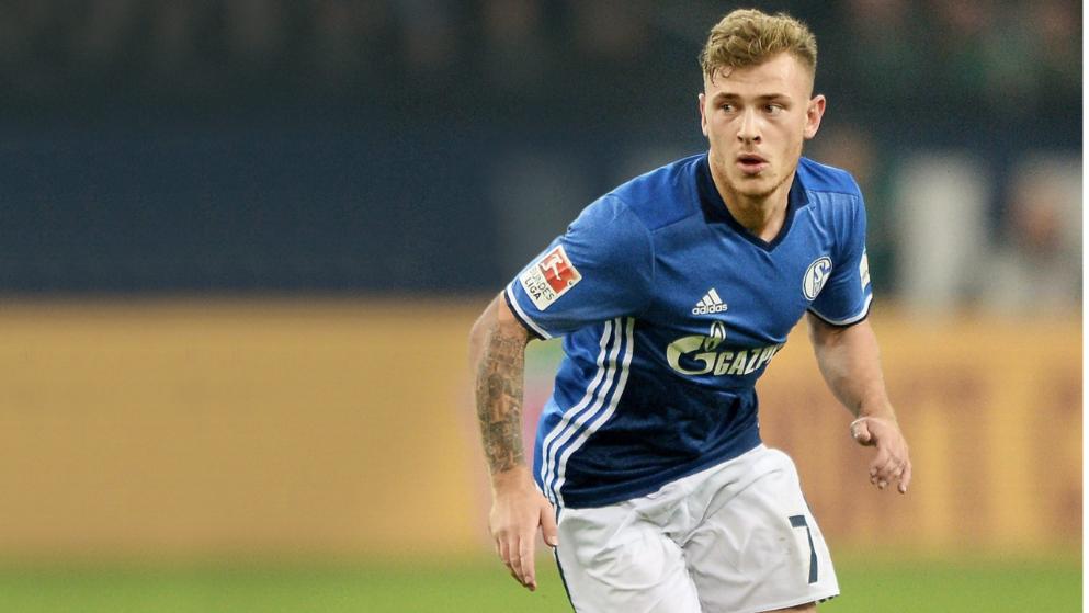 张镇麟上海首秀出战7分钟，3中3得到6分