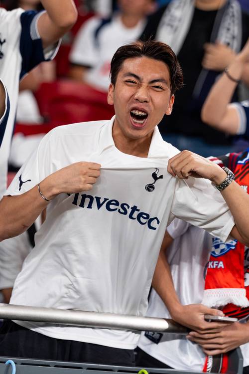 英超战报：萨沃纳破门，怀特建功，诺丁汉森林3-0利物浦（英超快讯：萨沃纳破门、怀特建功，诺丁汉森林3-0完胜利物浦）